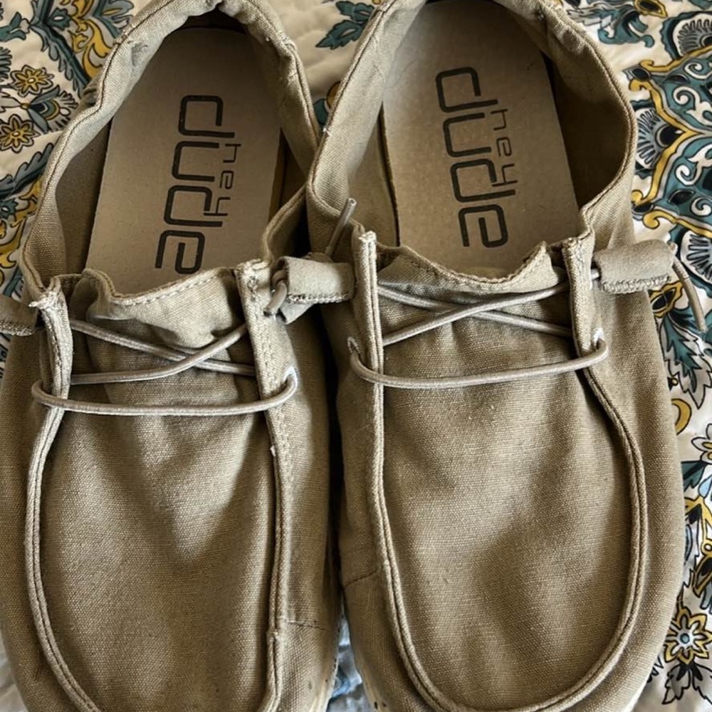 Hey Dude Men's Light Brown Loafers